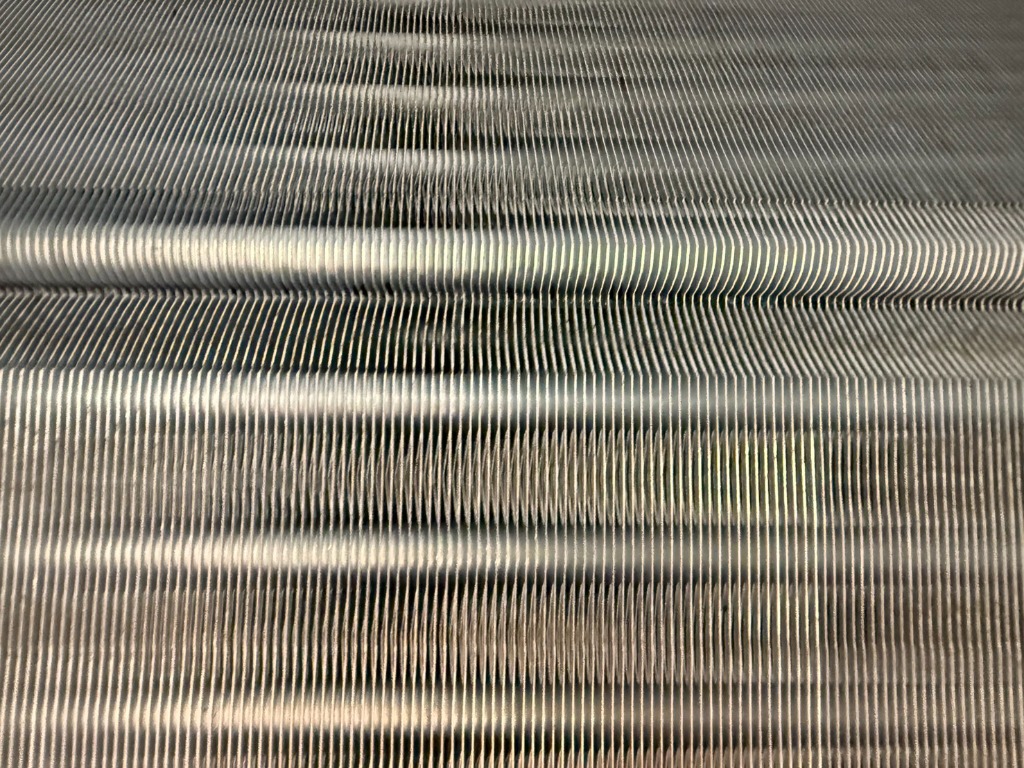 蒸發器鰭片對比 清洗後